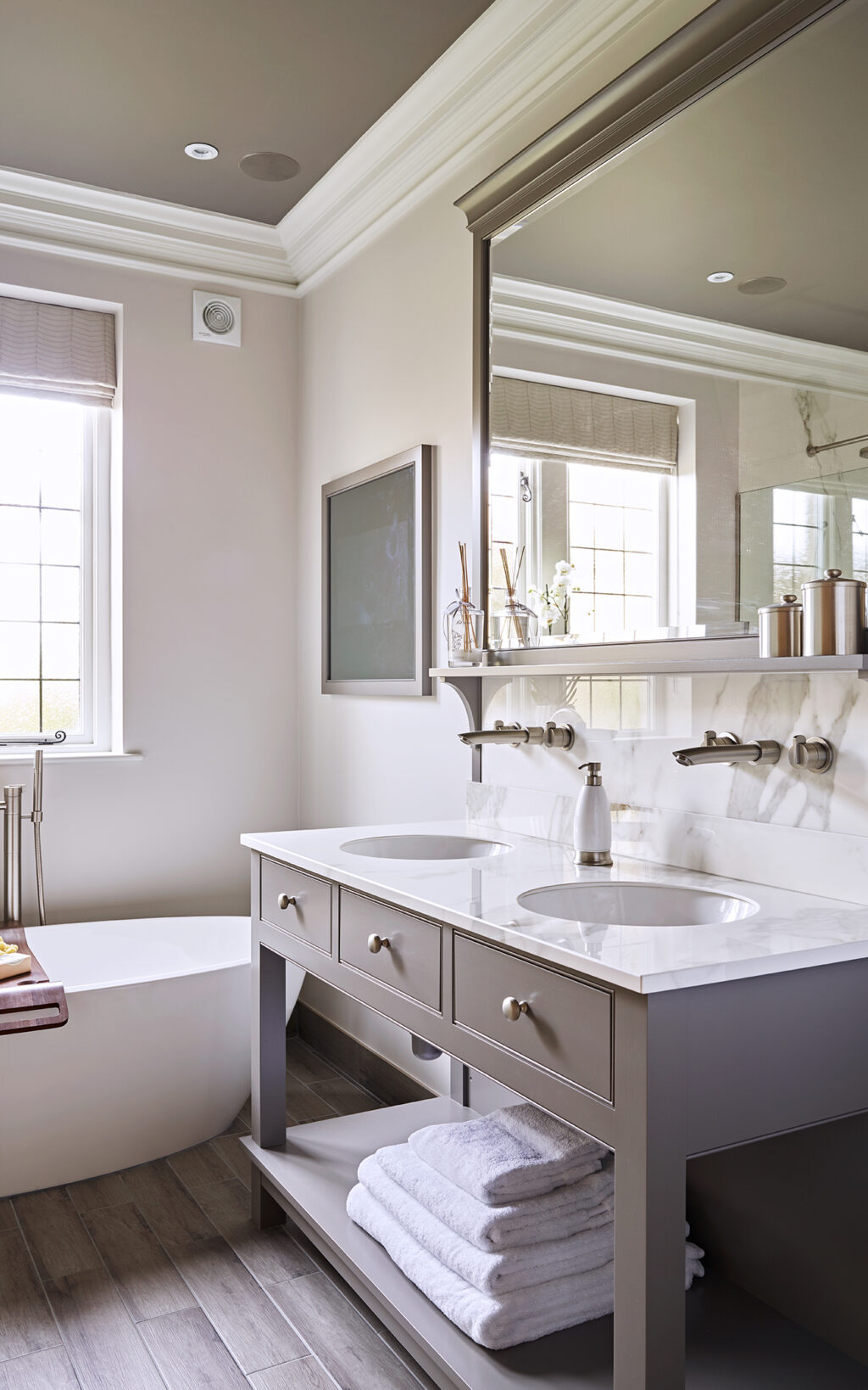 Transitional Bathroom Design image