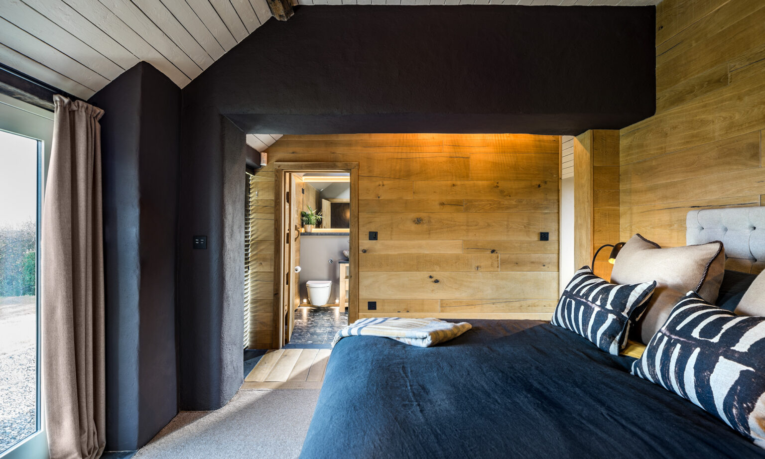 cottage bedroom interiors